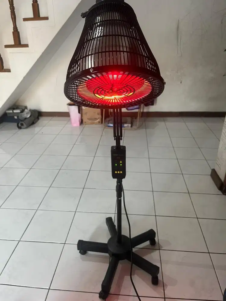 Infrared lamp (lampu merah fisiotrapi)