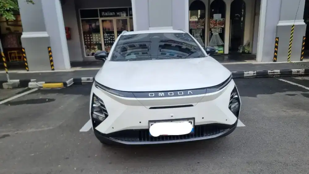 Chery Omoda E5 EV Putih 2024 Edisi Pertama