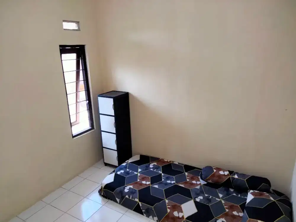 Kos Kost Kosan Sewa Cigugur Cirendang Kuningan dekat STIKES SMK Karnas