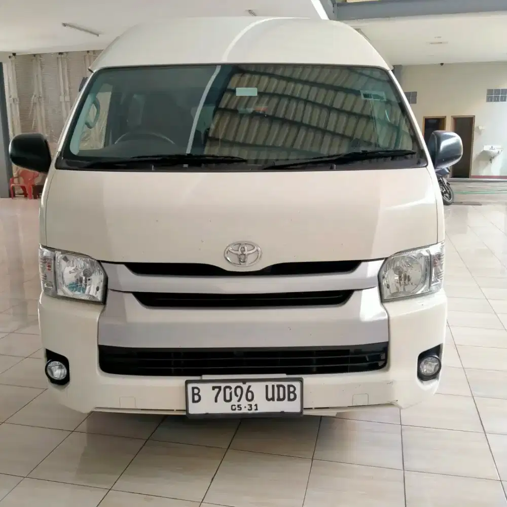 TOYOTA HIACE COMMUTER 2.5 MT 2021