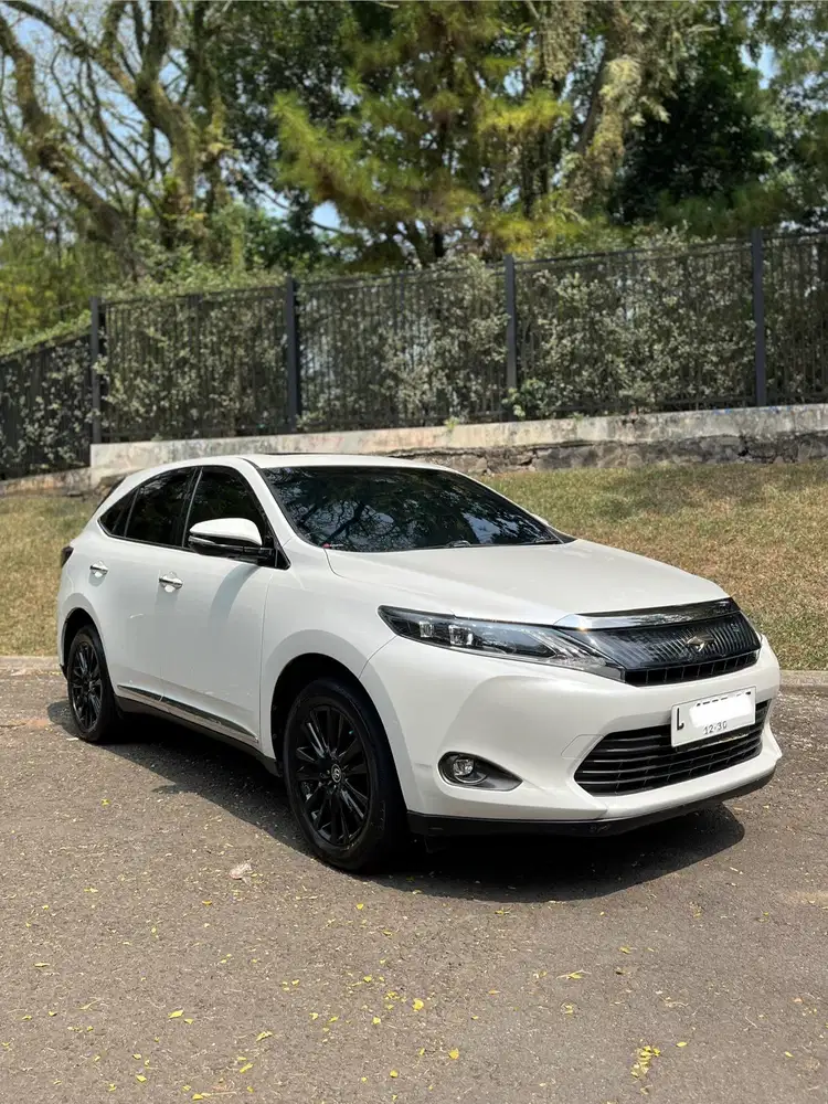 Toyota Harrier 2.0 Premium Heater 2015