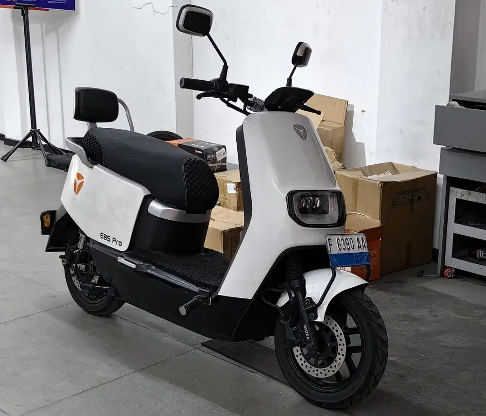 Dijual molis yadea e8s pro