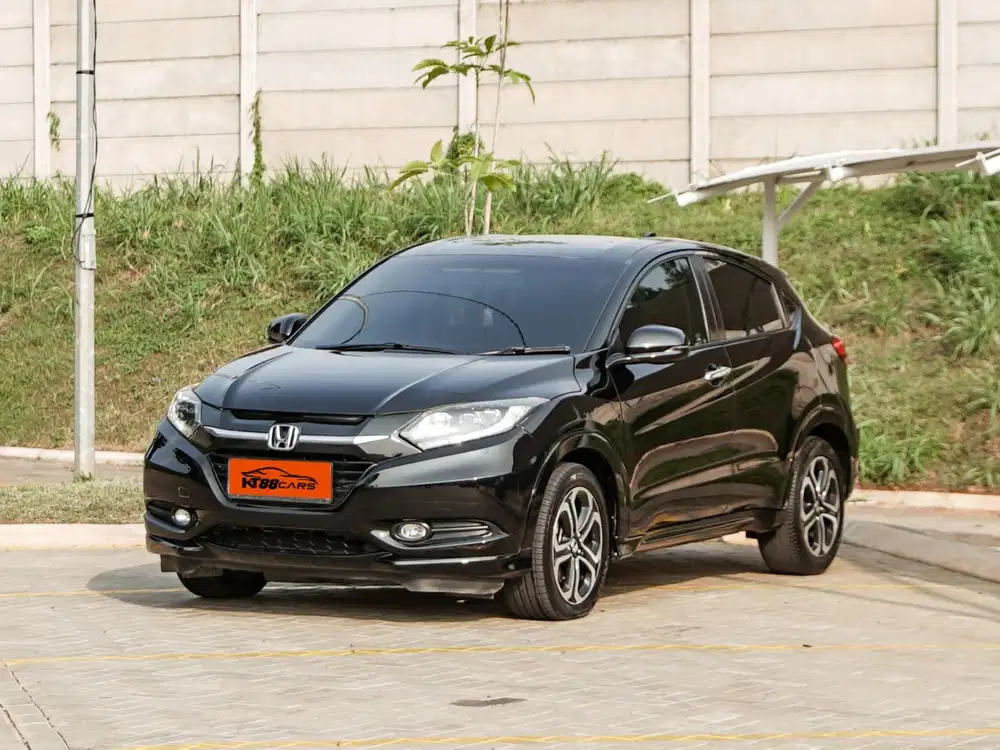 Honda HRV E 1.8 JBL Matic 2016 hitam genap