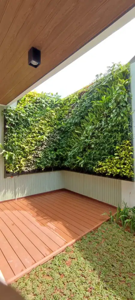 Vertical Garden Tanaman Asri Alami