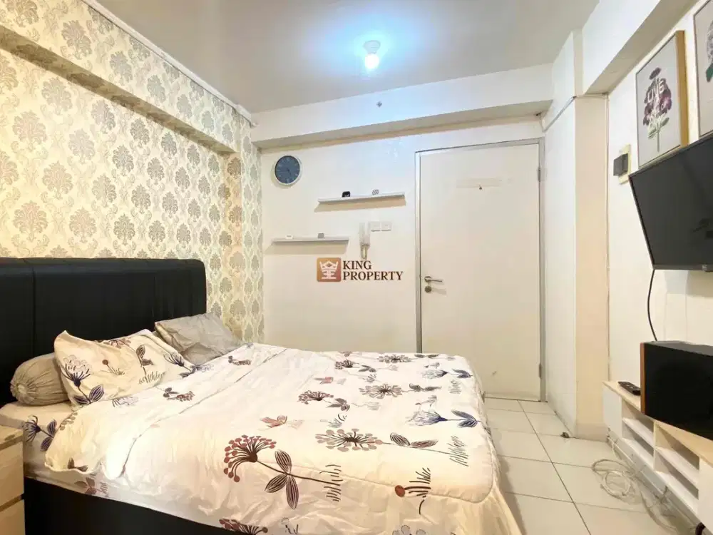 Unit Lantai Rendah Dengan Bonus Furnished Seperti AC, kitchen Set, tempat tidur queen size, TV LCD (total 64 channel lokal dan internasional), Kulkas,water heater.

Fasilitas Apartemen Security 24jam,Lobby dan resepsionis,Swimming Pool,Garden, area olah r
