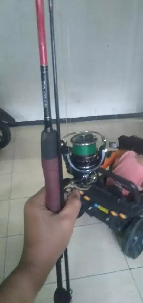 Joran daiwa crossfire + dan reel daiwa revros tg lt 2500