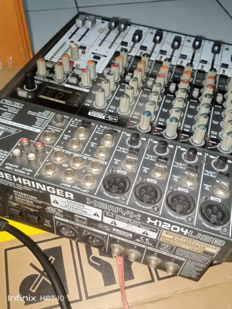 XENYX X1204USB kondisi baru