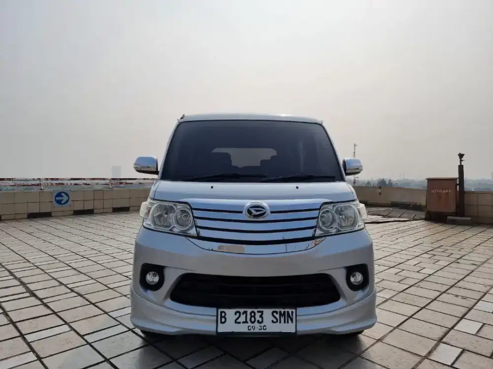 Daihatsu Luxio AT 2018
