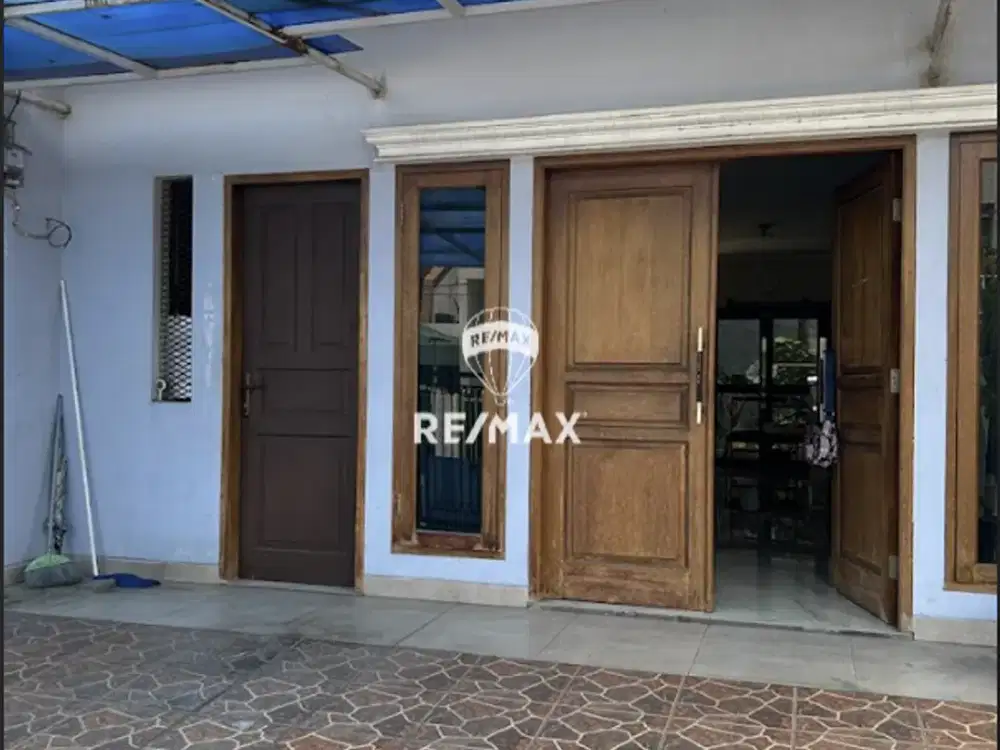 DIJUAL RUMAH DI DAERAH PULOGADUNG JAKARTA TIMUR