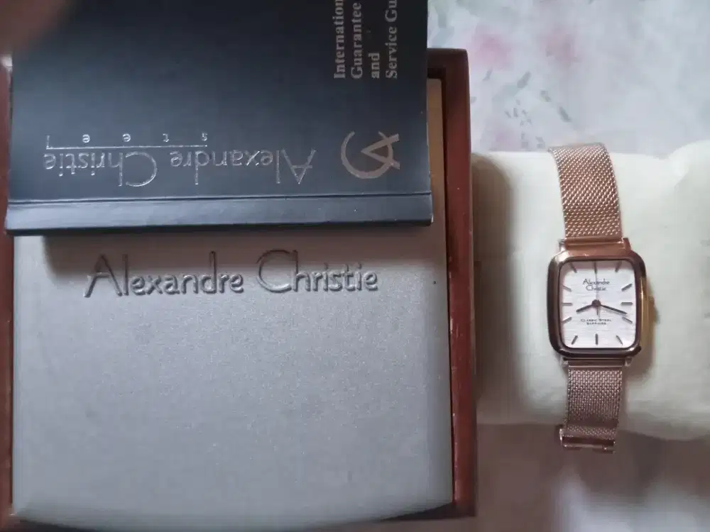 Jam tangan wanita Alexandre Christie