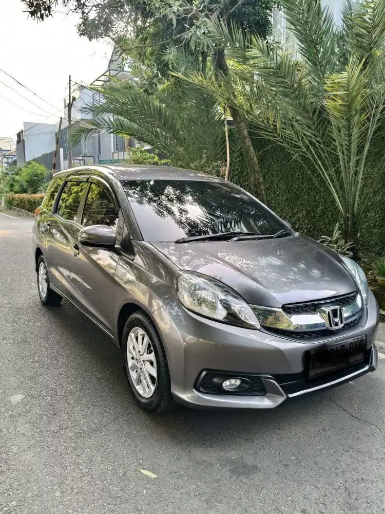 Mobilio E CVT A/T 2016 Abu-Abu Metalik Gress