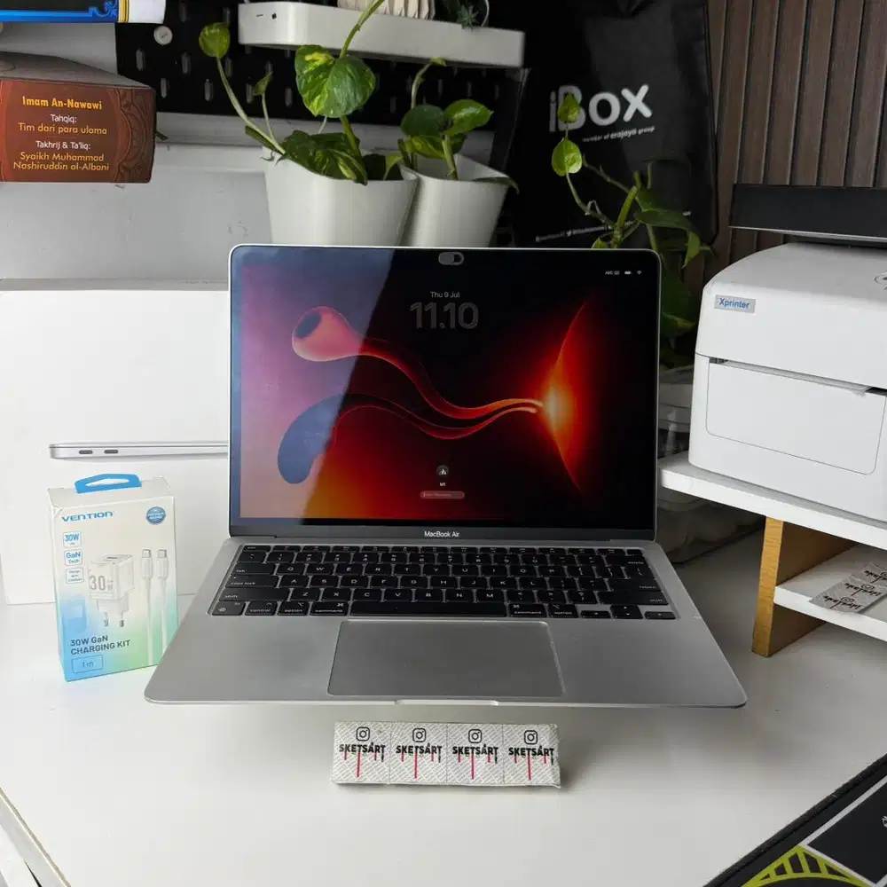 MacBook Air M1 8/256gb Silver iBox Battery Health 82%