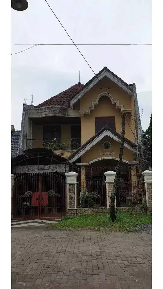 DISEWAKAN RUMAH LETAK STRATEGIS DEKAT TERMINAL ARJOSARI DAN TOL SINGOS