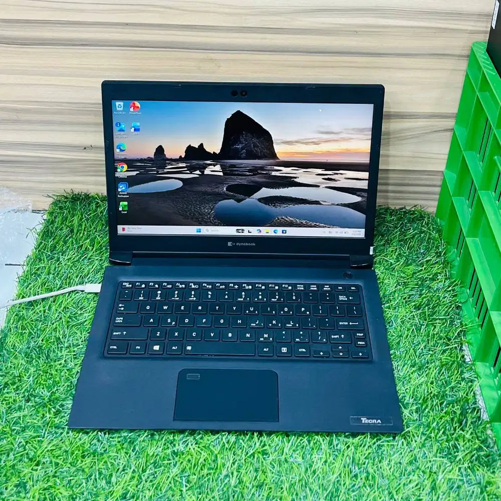 TOSHIBA TECRA A30-J core i5 gen10 Ram 8GB/Ssd 512GB *RDC