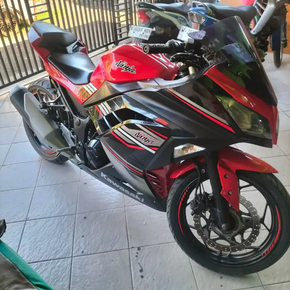 Kawasaki ninja fi 250 ABS tahun 2017