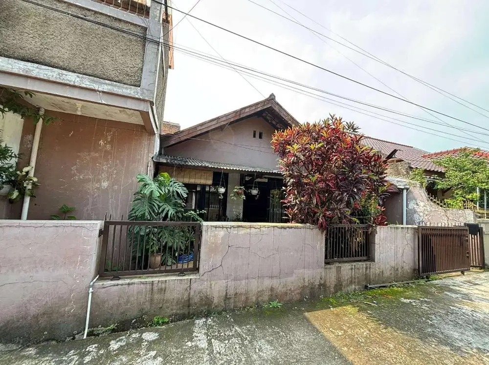 Jual Rumah luas tanah 154m2 Komplek Batuwangi Sukamenak Kopo