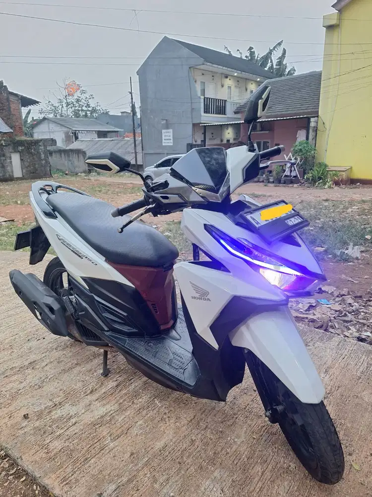 Sepeda motor vario 150