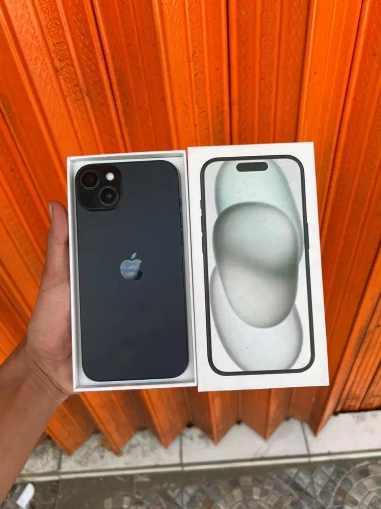 iPhone 15 plus 128gb