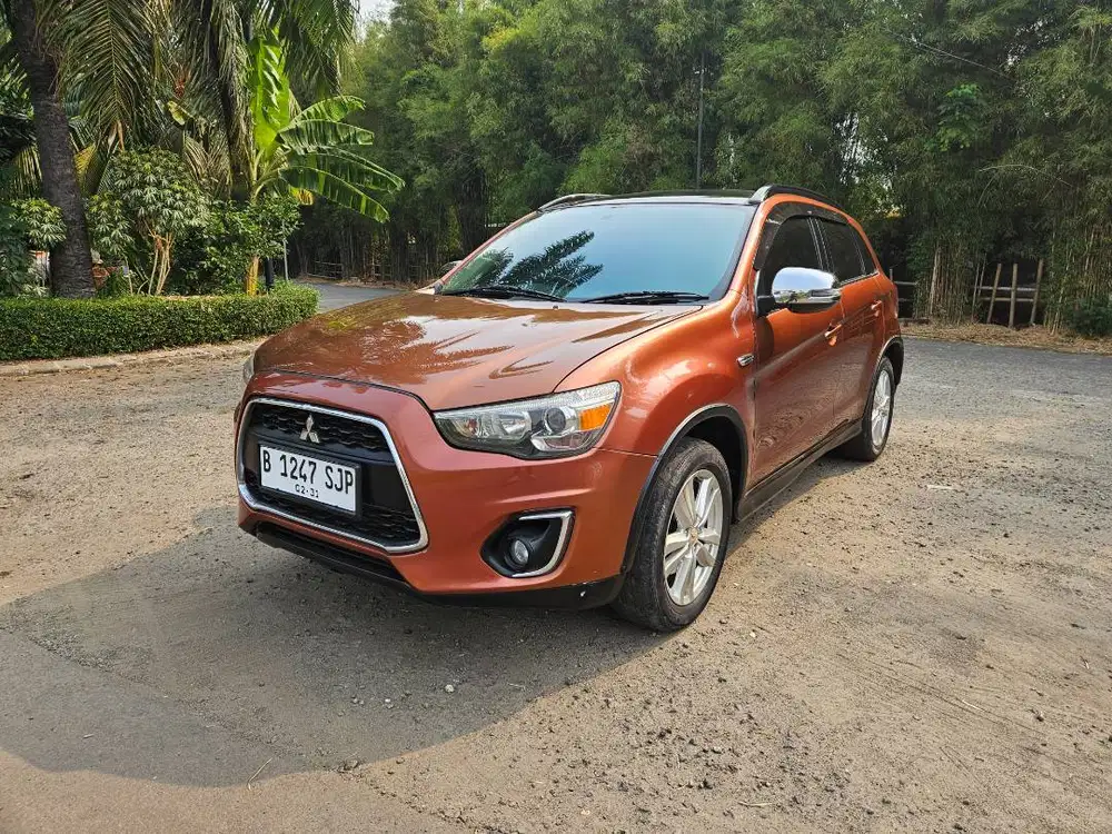 Mitsubishi Outlander 2.0 PX Tahun 2015 Orange AT