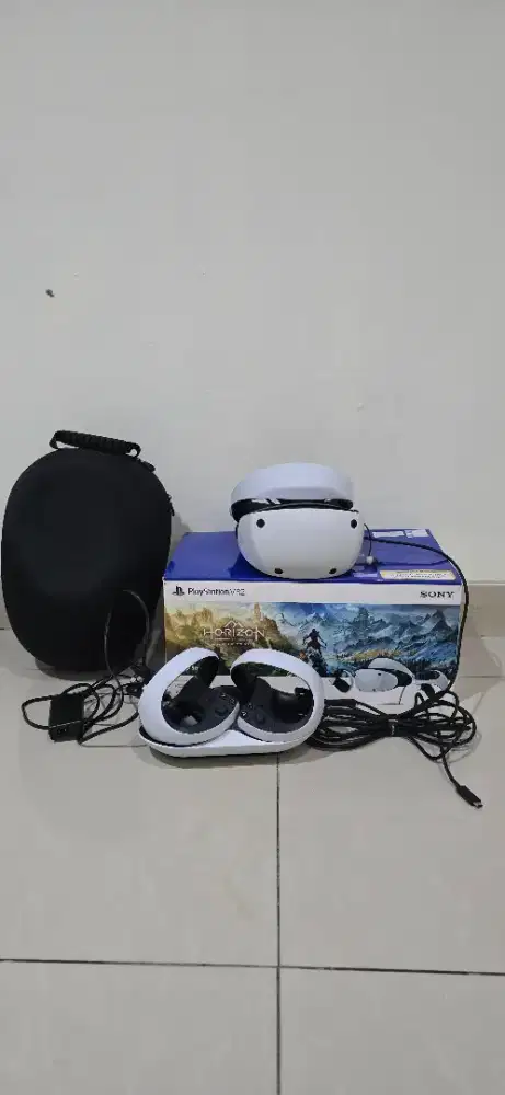 WTS - PlayStation VR2 (PS VR2) Sony Indonesia  Fullset Mulus +Hardcase