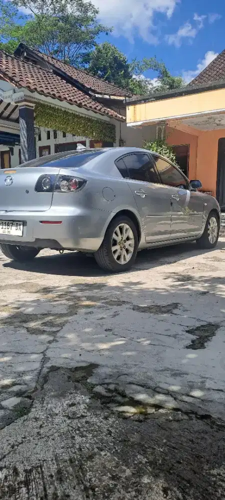 Mazda 3 sedan mewah sporty