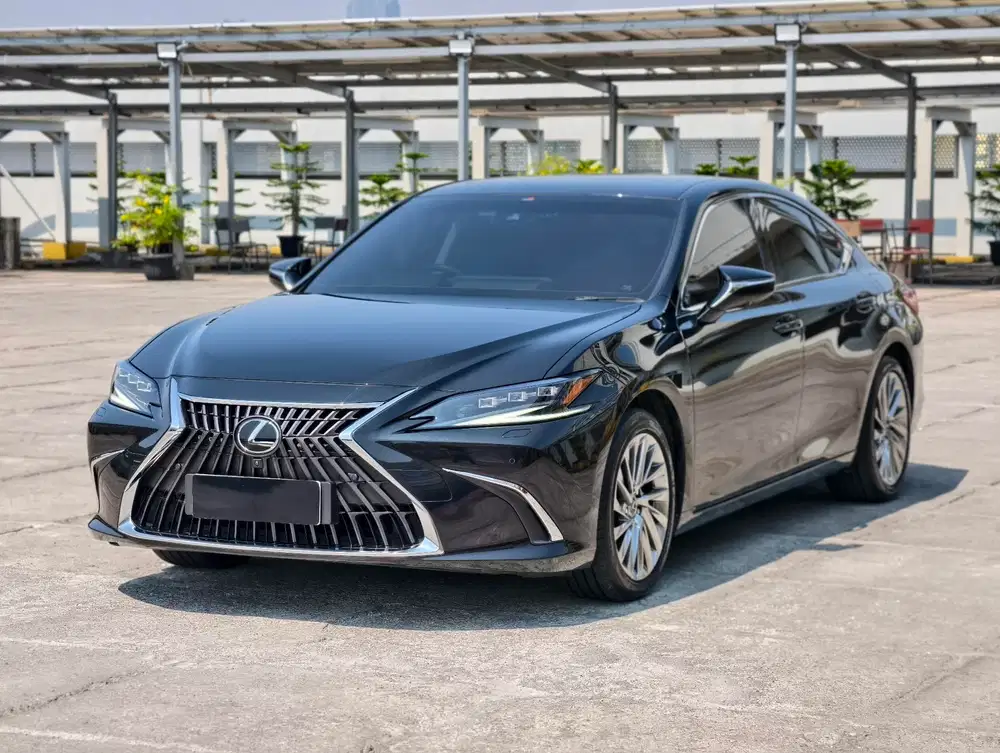 [7RB]LIKE NEW LEXUS ES300H ULTRA LUXURY HYBRID 2024 HITAM ES 300H 2025