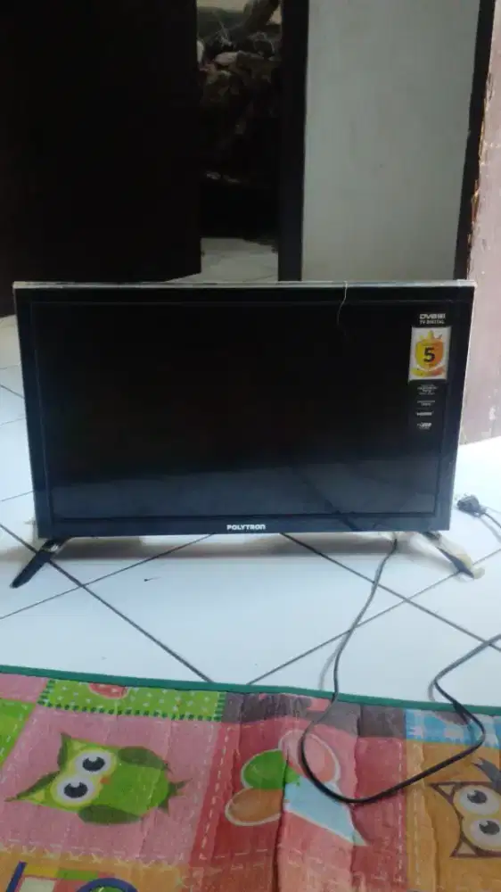 JUAL CEPAT TV POLYTRON 24 (NEGOTIABLE)