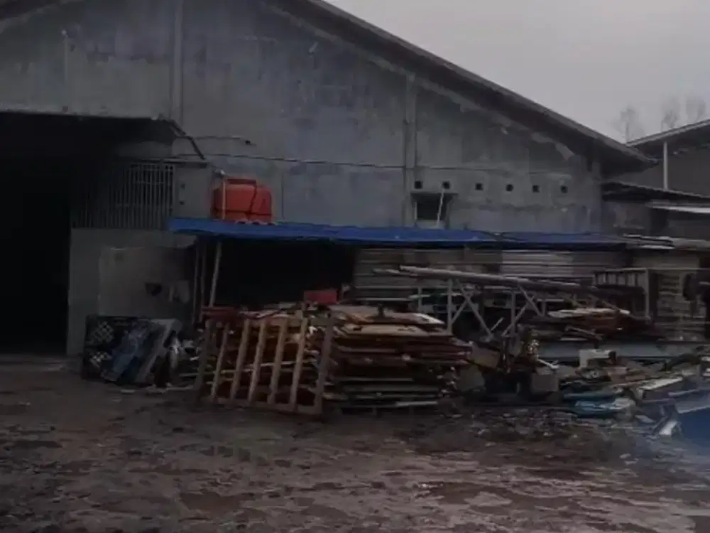 DISEWAKAN GUDANG ATAU PABRIK NEMPEL JALAN RAYA PANTURA CIKUPA