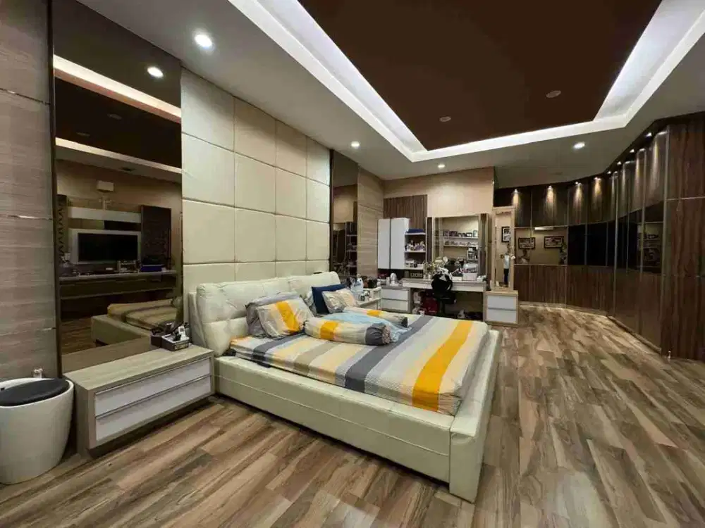 rumah mewah full furnished di kota baru Parahyangan