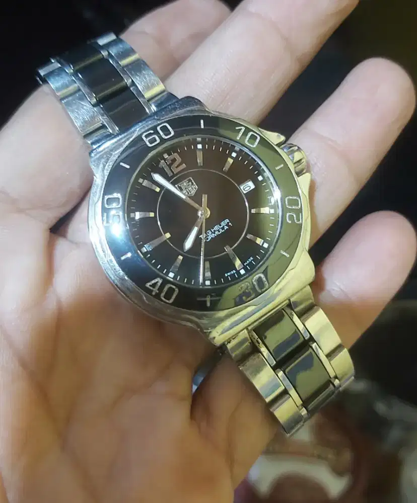 Tag Heuer quartz/battre (Japan)