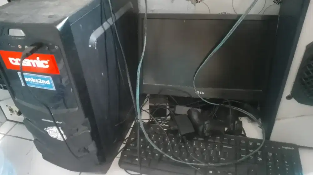 PC 1 set (Monitor, CVU, Mouse, keyboard, speaker kcil)
