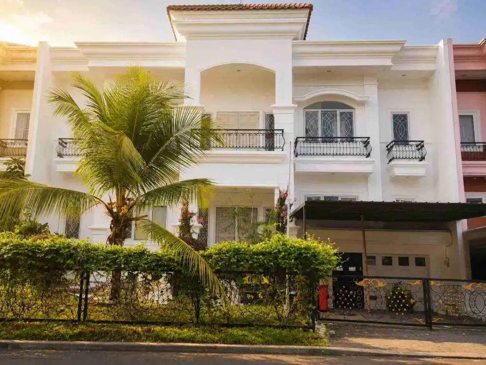 DIJUAL CEPAT RUMAH MEWAH BOULEVARD RAFFLES HILLS SEMI FURNISH