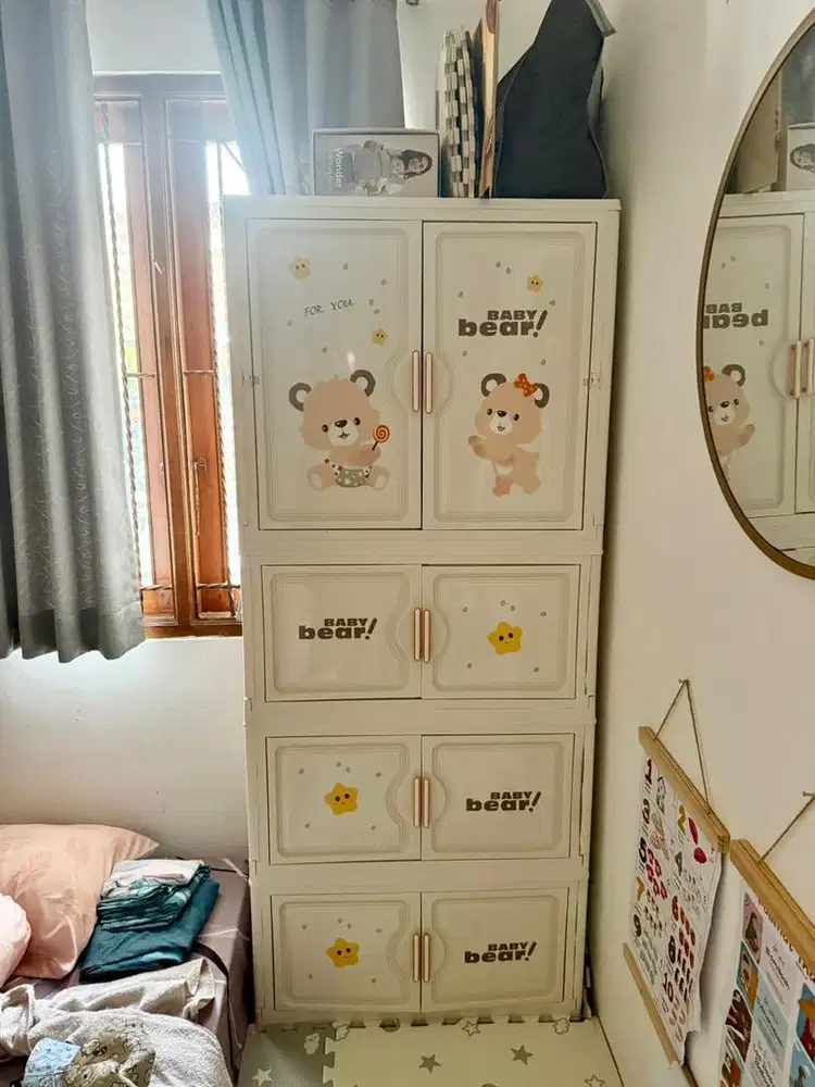 Lemari Pakaoan anak