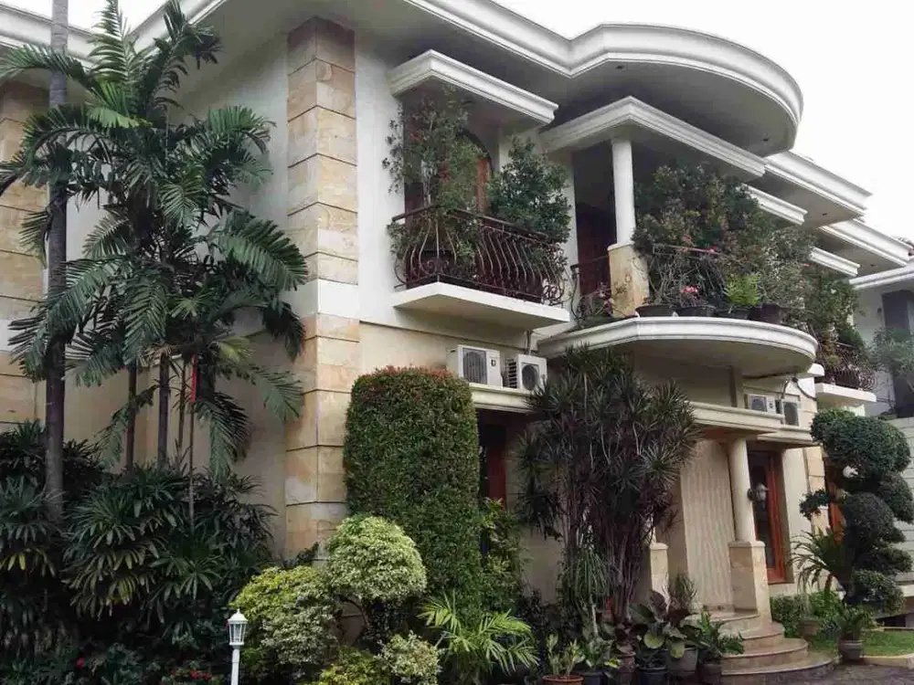 Dijual Rumah Mewah Bisa Hunian dan Bisnis Pejaten Barat Jakarta Selatan