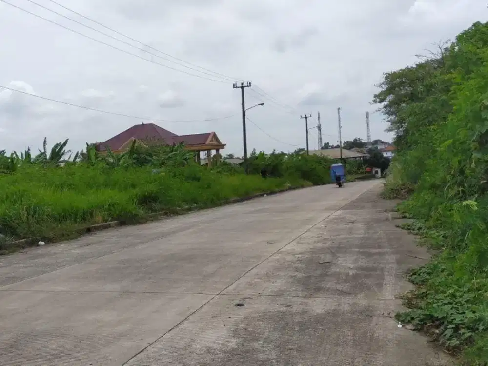 Tanah komersial siap bangun di Deltamas  Cikarang pusat Jawa barat.