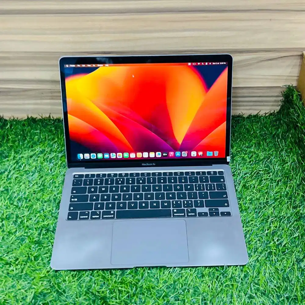 MACBOOK AIR 2020 13 INCH Core i5 Ram 16GB/Ssd 256GB *RDC