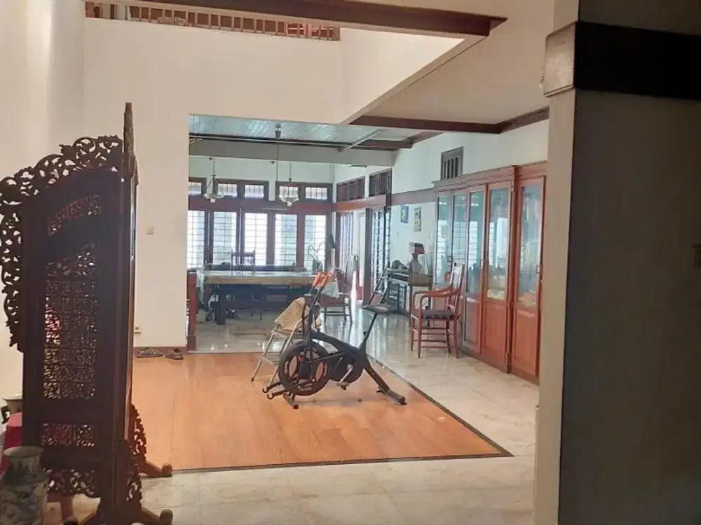 Dijual Rumah 2 Lantai di Taman Gandaria Kebayoran Baru Jakarta Selatan