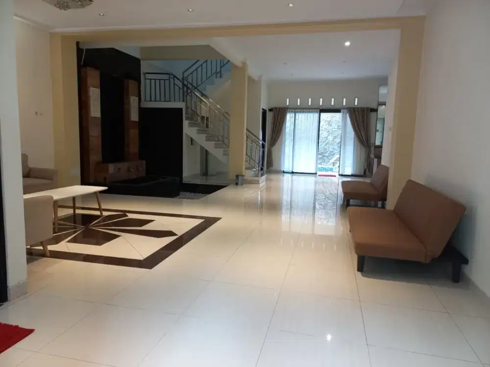 Rumah Luas & Representatif Dekat Jalan Kabupaten – Sleman