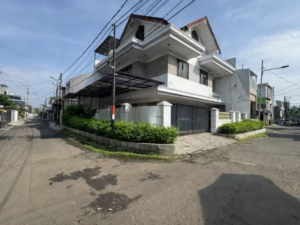 Rumah Hoek Kelapa Puan Kelapa Gading Lt210m2 - Bebas Banjir & Lokasi Strategis