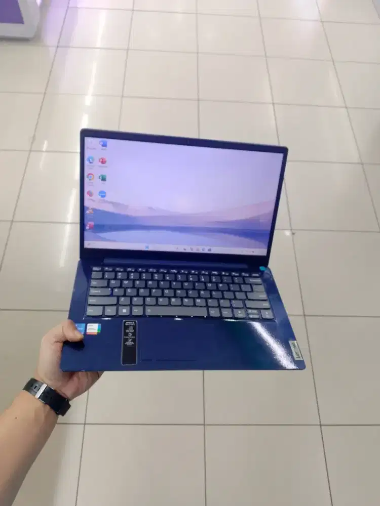 Laptop Lenovo Ideapad Slim 3 Intel Core i5 1135G Ram 8GB/512GB Kredit