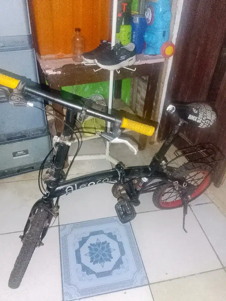 Sepeda lipat anak