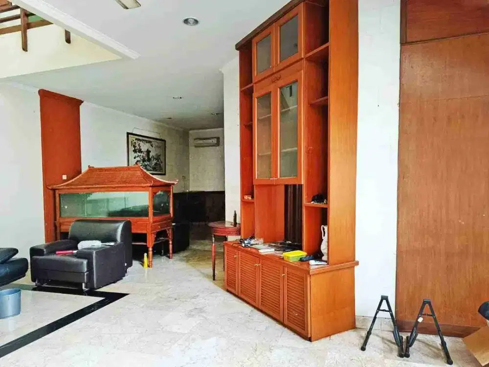 Harga di Bawah NJOP! Jual Rumah Grawisa, Jakarta Barat