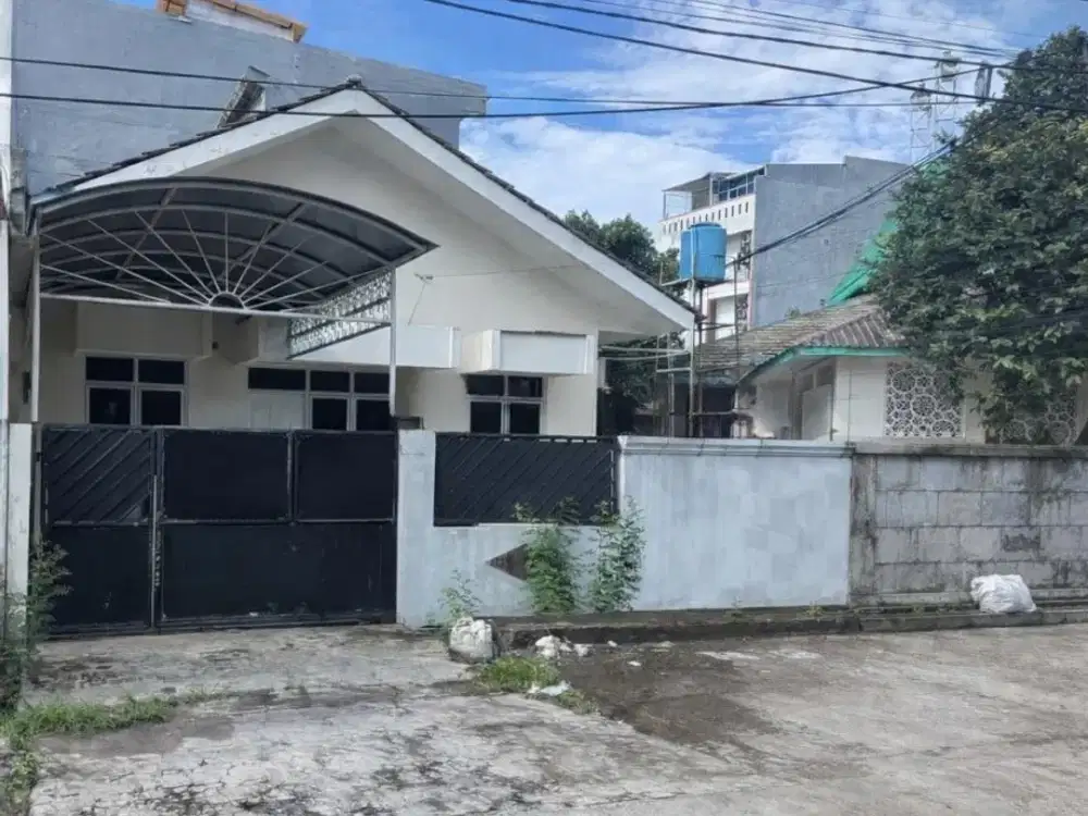 Disewakan Rumah di Sunter, Akses Mudah ke Jalan Raya