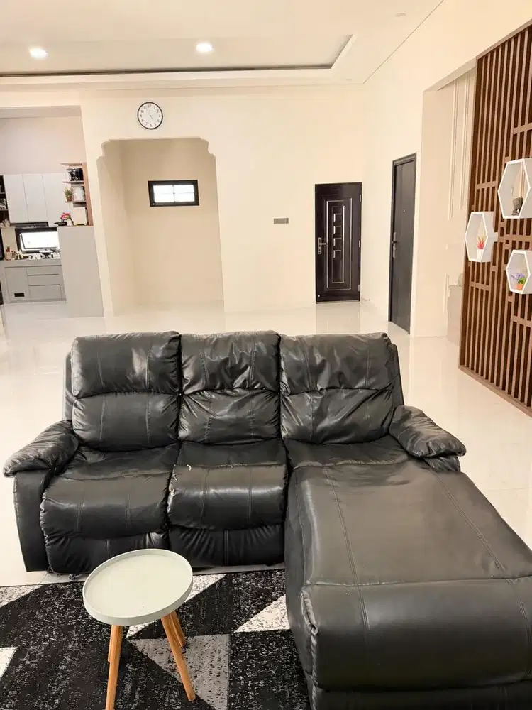 Dijual Sofa L Selma Liverton Kulit Hitam