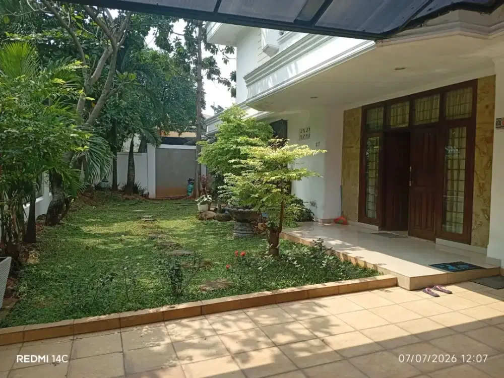 Dijual Rumah Besar Luas 2 Lantai Full Furnish di Duren Sawit Jakarta Timur