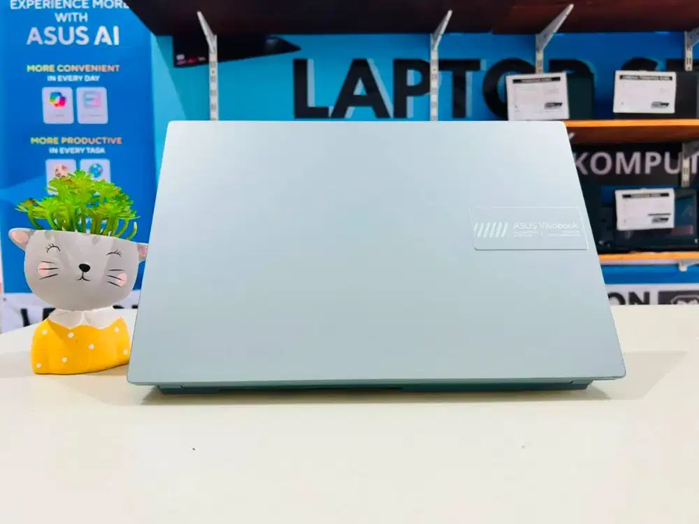 ASUS VIVOBOOK E1404FA // 16GB // SSD 512GB // GARANSI