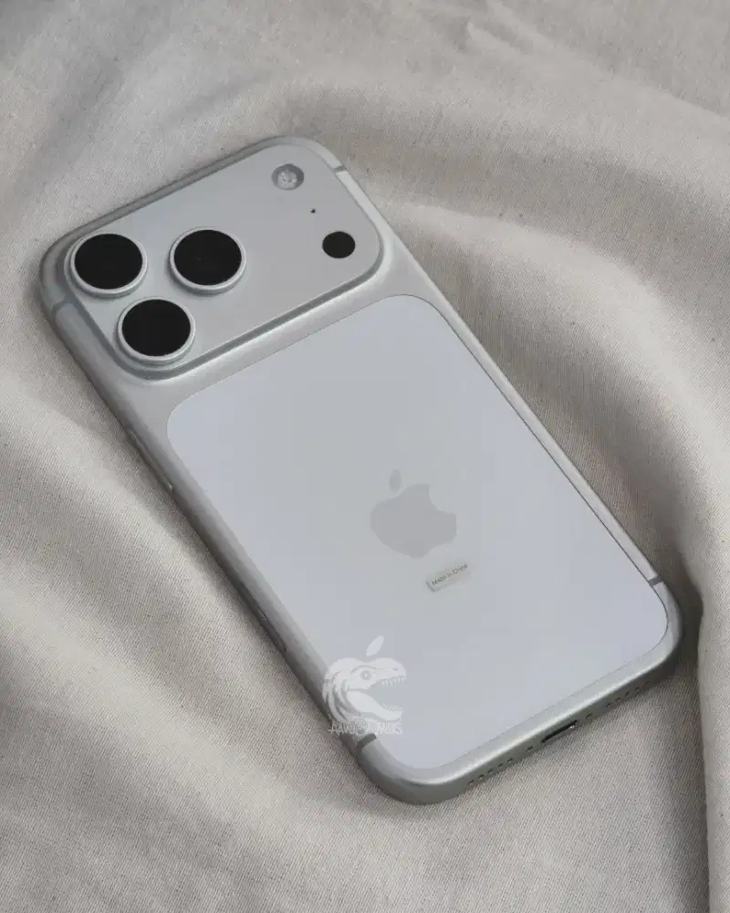 iPhone 17 Pro 256 iBox Silver Like New