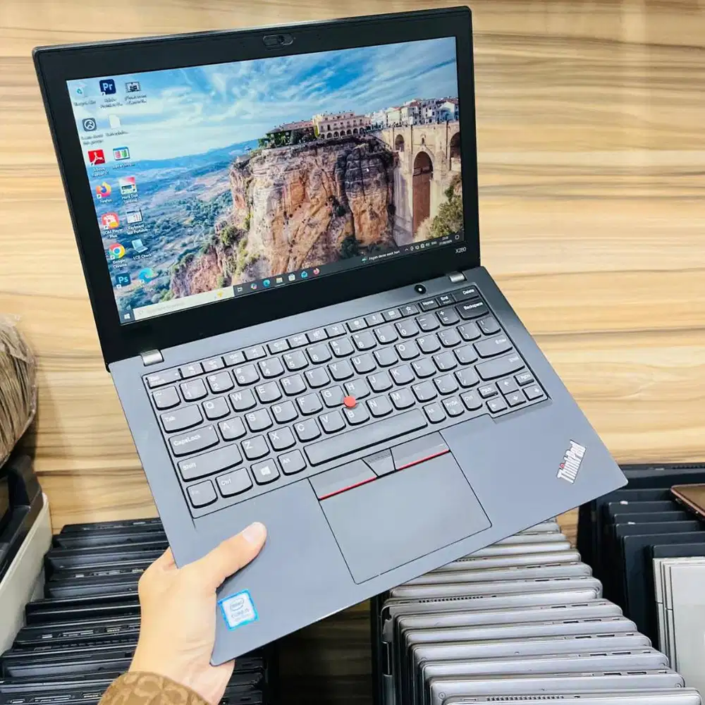 LENOVO THINKPAD X280 i5 gen8 Ram 8Gb/Ssd 256GB 12.5 Inc *RDC