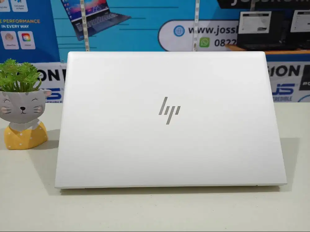 HP ELITEBOOK 840 G8 // RAM16 // INTEL IRIS