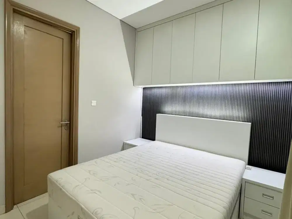 disewakan 3 bedroom full furnish taman anggrek residence